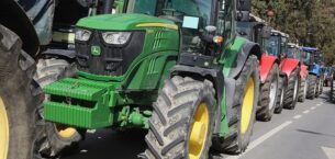 Şimdi Kıbrıs’ta da çiftçiler greve gidecek. Şimdi Kıbrıs’ta da çiftçiler greve gidecek.