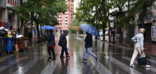 Sahra çölünden gelen toz bulutlarının batı ve kuzey Yunanistan’ı vurmasıyla fırtınalar bekleniyor