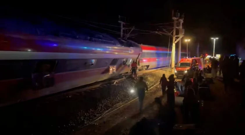 Yunanistan, ölümcül tren kazasının ardından İspanya’ya başsağlığı dileklerini iletti