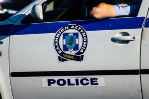 Pyrgos’ta meydana gelen bir saldırı iddiasıyla ilgili olarak üç 13 yaşındaki çocuk tutuklandı