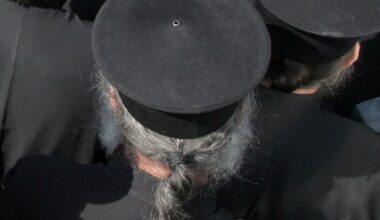 Selanikli rahip, 1,3 milyon avroluk dolandırıcılık iddiasıyla yargılanıyor