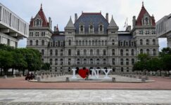 New York’taki Yunan-Amerikan topluluğunun beş üyesi onurlandırıldı