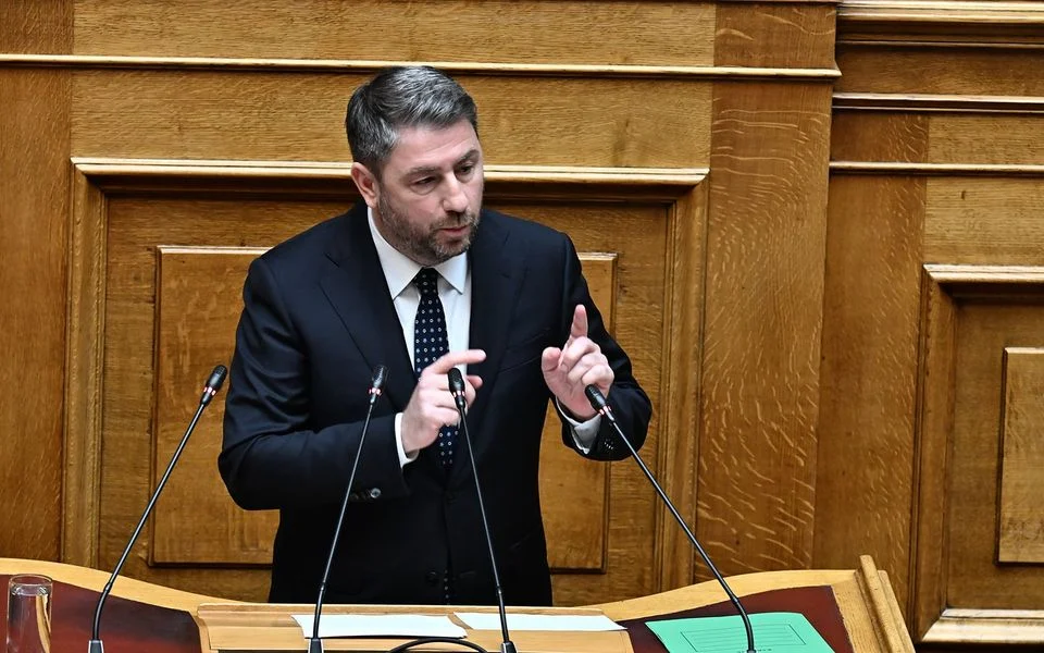 PASOK, OPEKEPE soruşturmasının genişlemesi üzerine erken seçim çağrısında bulundu