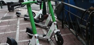 Attika’da elektrikli scooter kazasından sonra yoğun bakımdaki çocuk