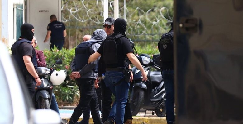 Atina’nın kuzeyinde Çete infazında olaylar giderek karmaşıklaşıyor