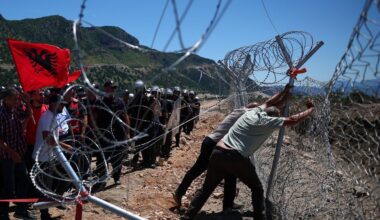 Arnavut köylüler, Kushner projesinin tartışmalı arazide geliştirildiğini söylüyor