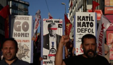 Sol grupların Türkiye’de NATO karşıtı protestolar düzenlemesi nedeniyle 100’den fazla kişi gözaltına alındı